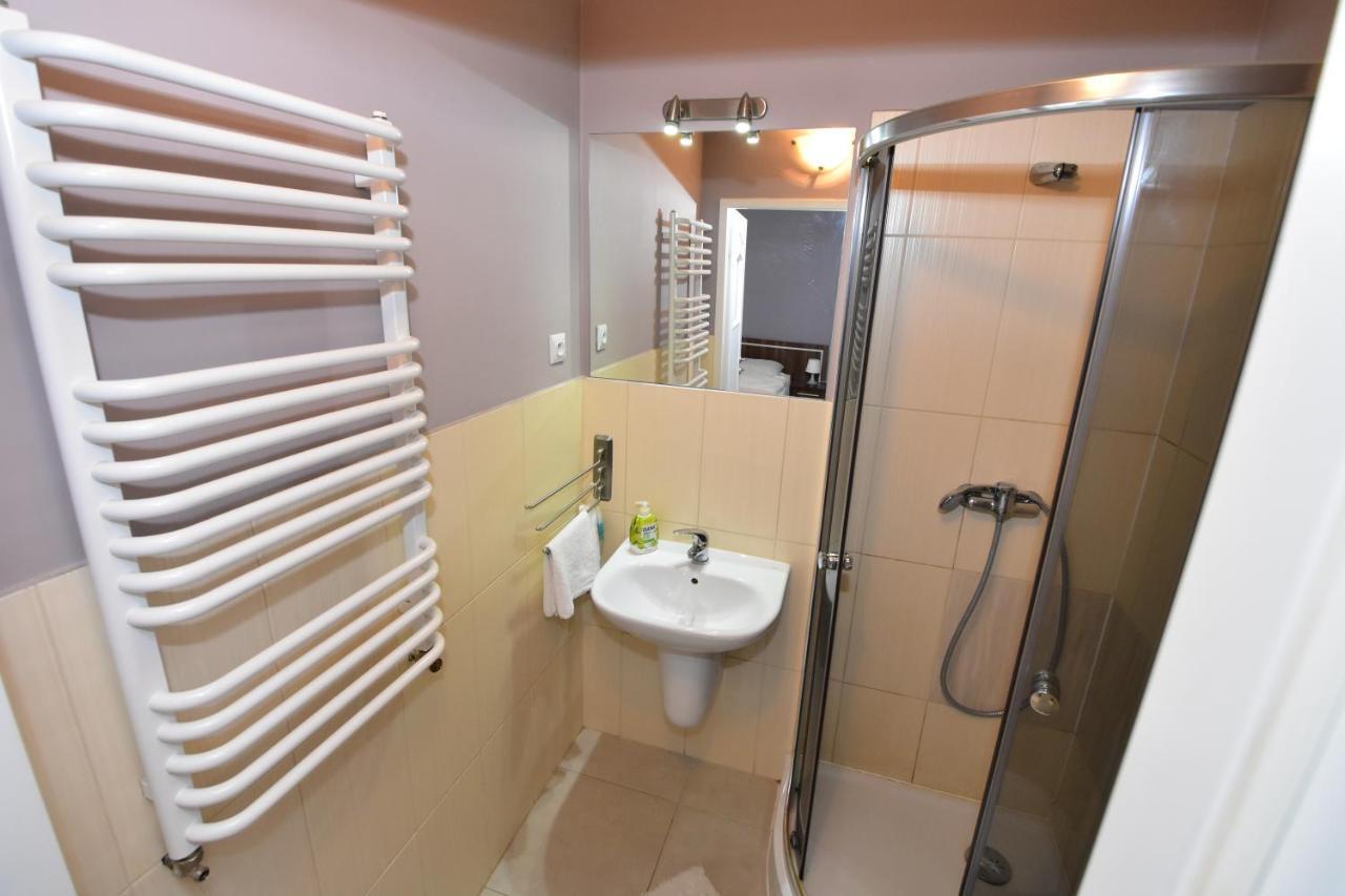 Zielone Pokoje Zielona Gora  Ngoại thất bức ảnh
